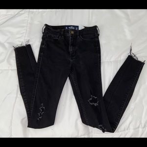 Two Hollister skinny jeans